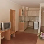 Perla 3*