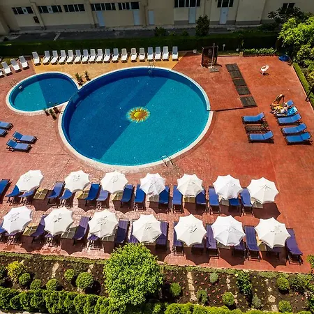 Hotel Perla 3*
