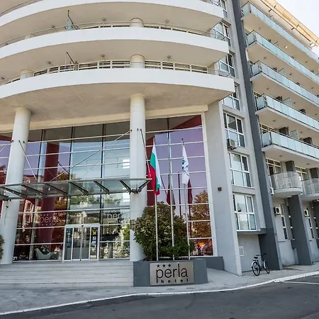 Perla Hotel 3*