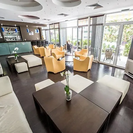 Hotell Perla 3*